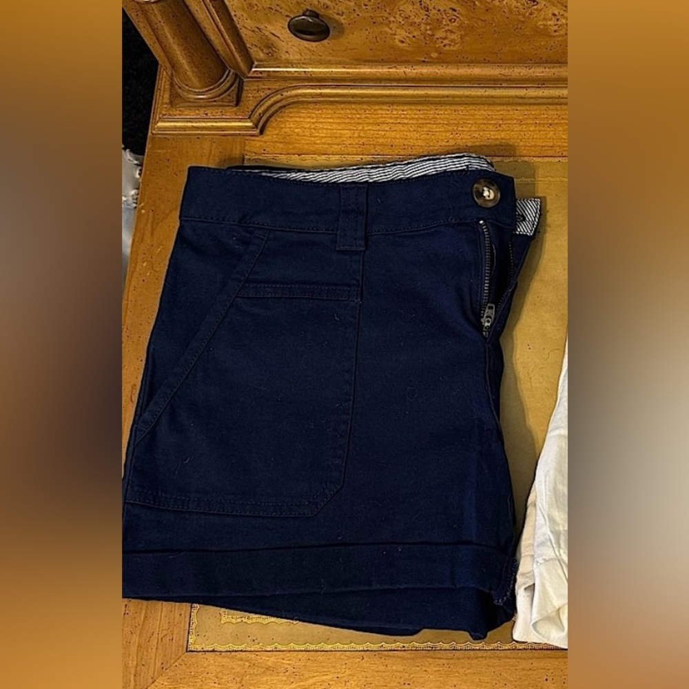 Red Camel shorts